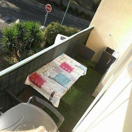 Studio 150M De La Plage La Seyne-sur-Mer Ngoại thất bức ảnh