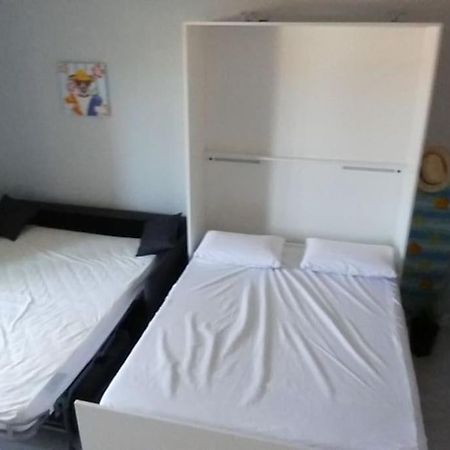 Studio 150M De La Plage La Seyne-sur-Mer Ngoại thất bức ảnh
