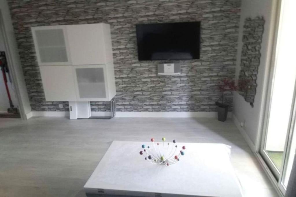 Studio 150M De La Plage La Seyne-sur-Mer Ngoại thất bức ảnh