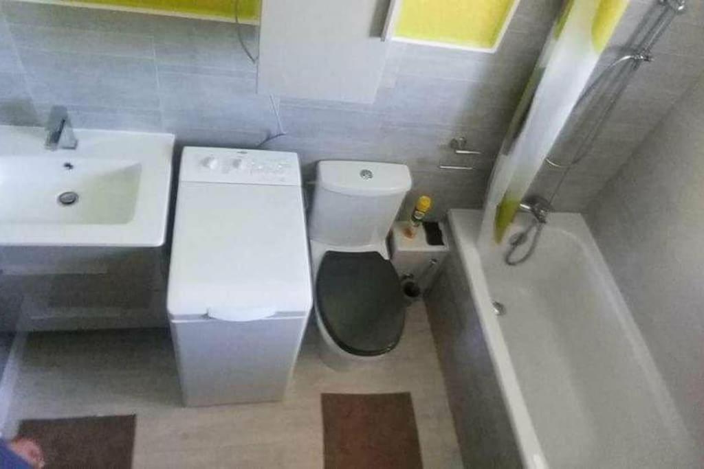 Studio 150M De La Plage La Seyne-sur-Mer Ngoại thất bức ảnh